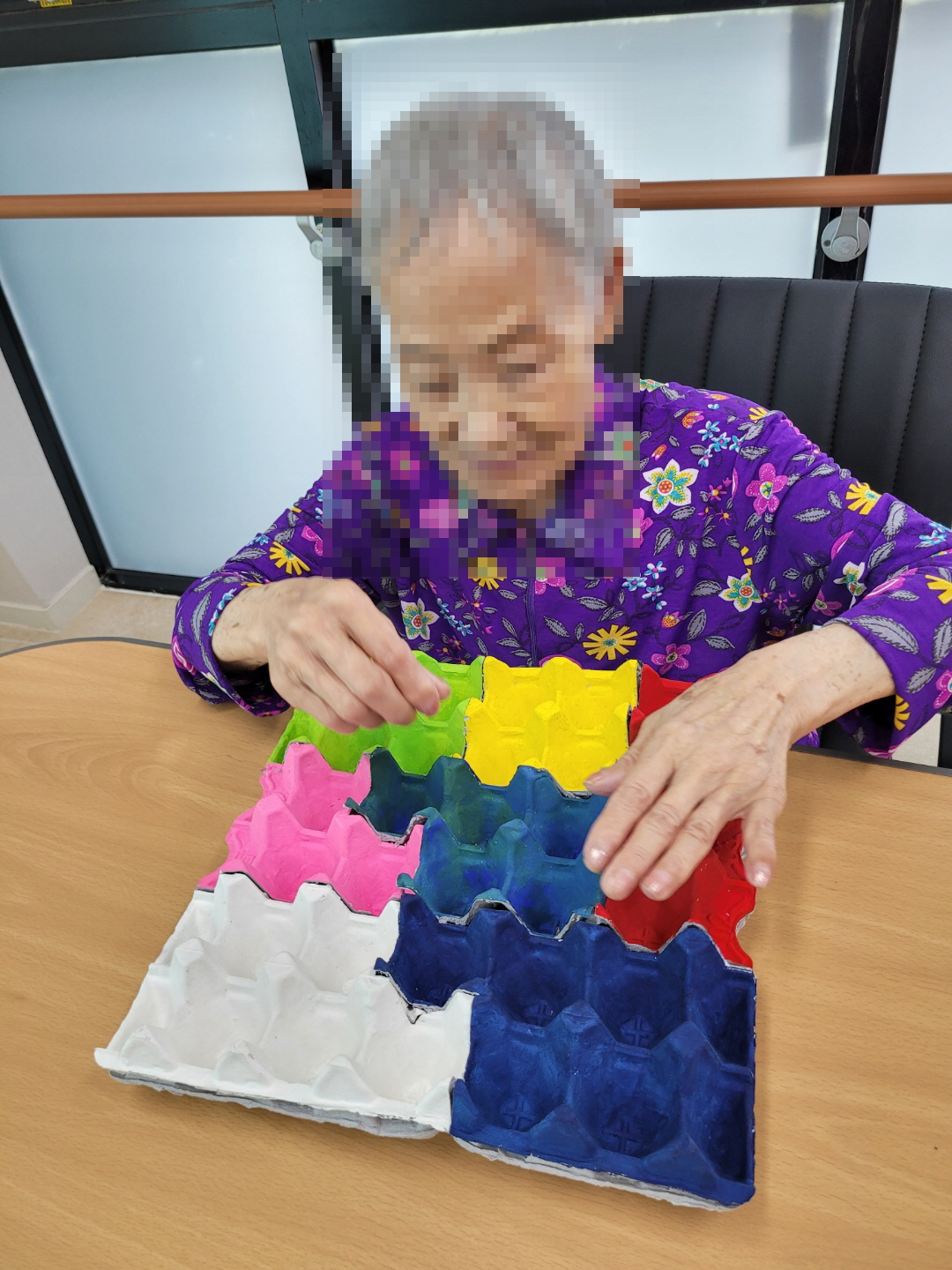 7월 14일_ 오전프로그램_ 계란판퍼즐맞추기(인지활동)