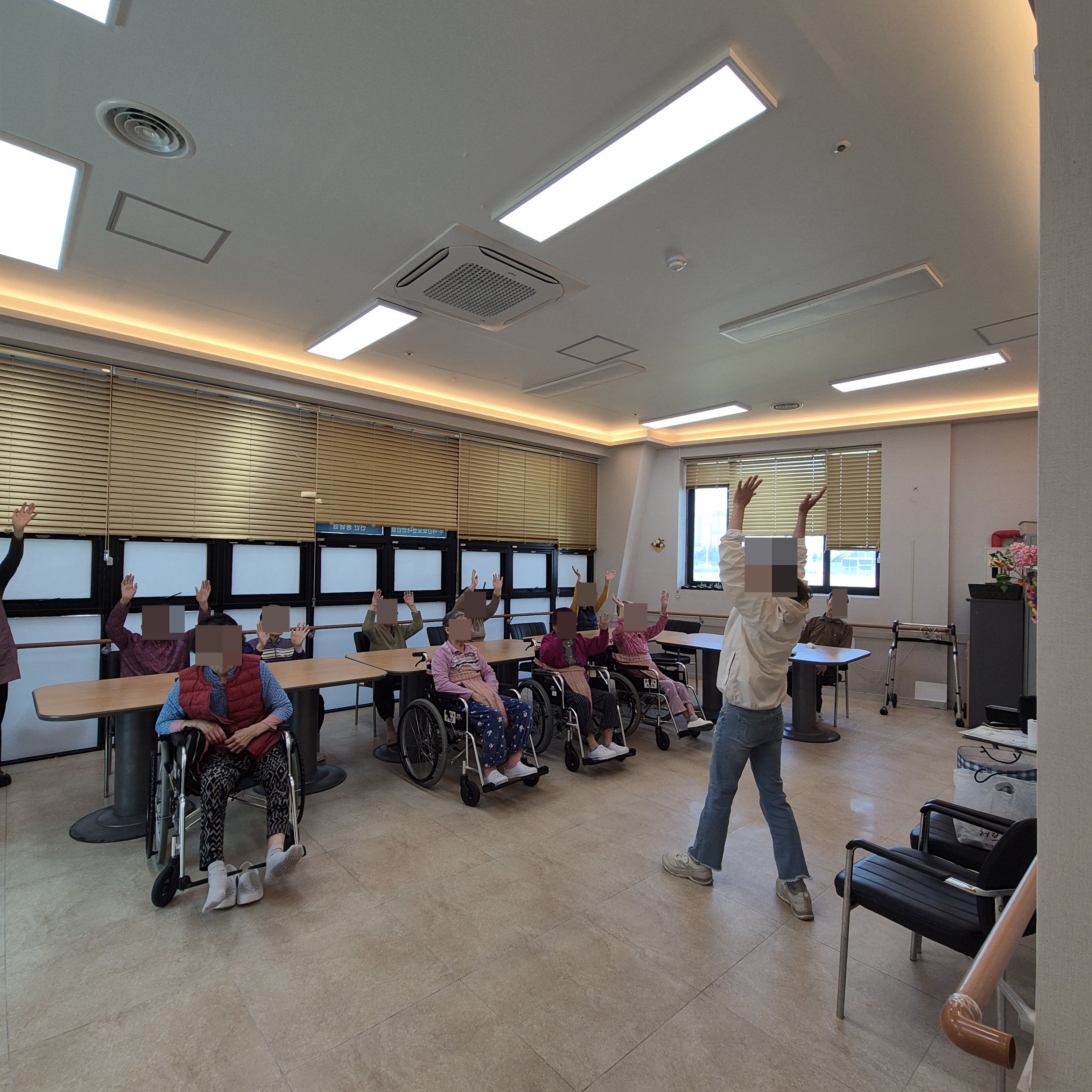 ⚬ 4월 28일 월요일_ 자기존중의 날 ⚬