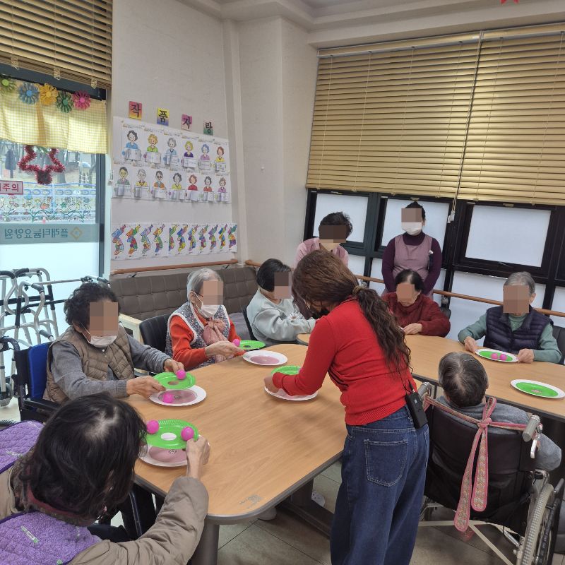 ⚬ 12월 10일 수요일_ 창의성의 날 ⚬