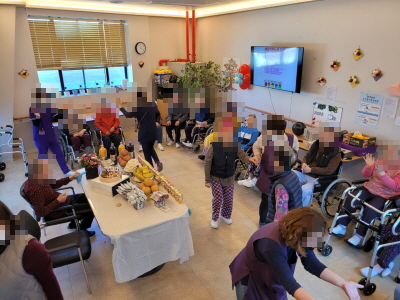 꾸미기1월 28일 오전 생신잔치 23.jpg